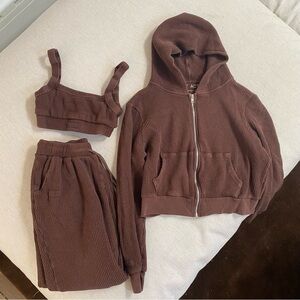 SET waffle lounge set (zip up, bralette, joggers)